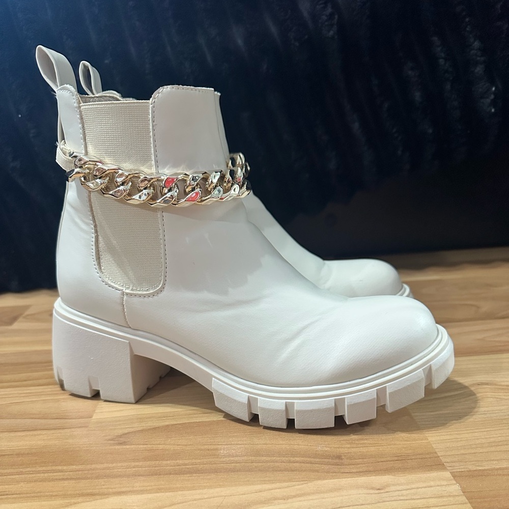 Women’s Steve Madden Boots